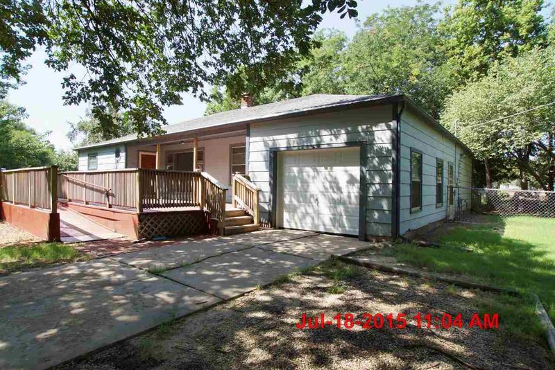 951 E 43rd, Wichita, KS 67216