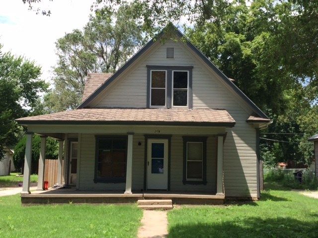 209 Franklin, Sedgwick, KS 67135