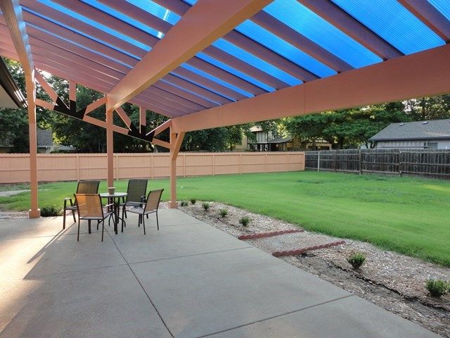 1200 E Oakwood, Derby, KS 67037