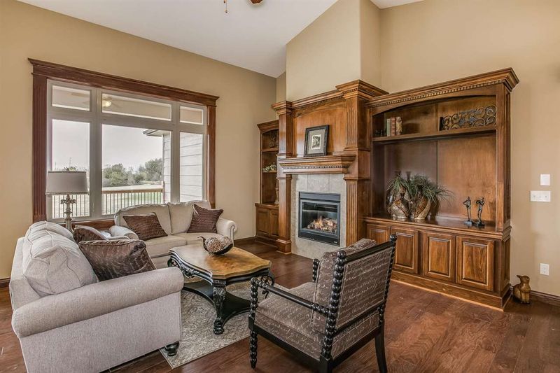 4732 N Emerald Ct, Maize, KS 67101