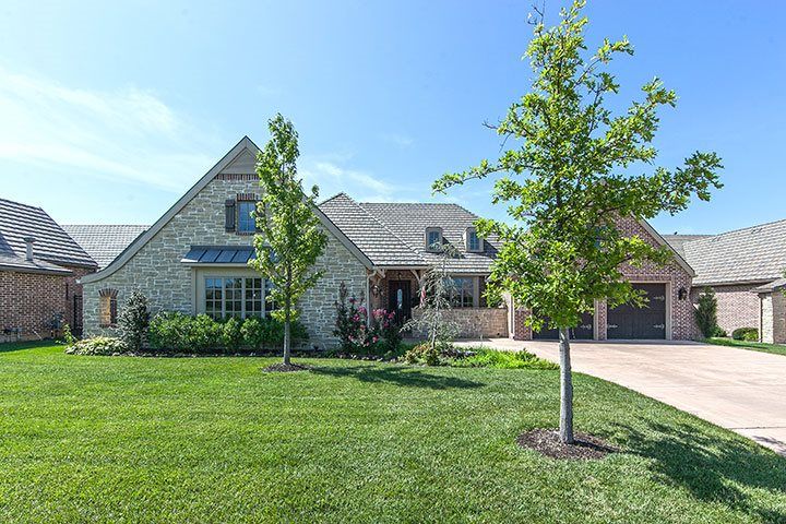 10511 E Genova, Wichita, KS 67206