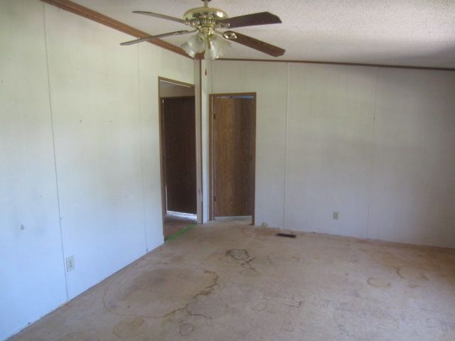 9686 SW Purity Springs Rd, Augusta, KS 67010