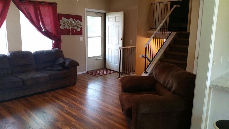 532 E 54th St S, Wichita, KS 67216