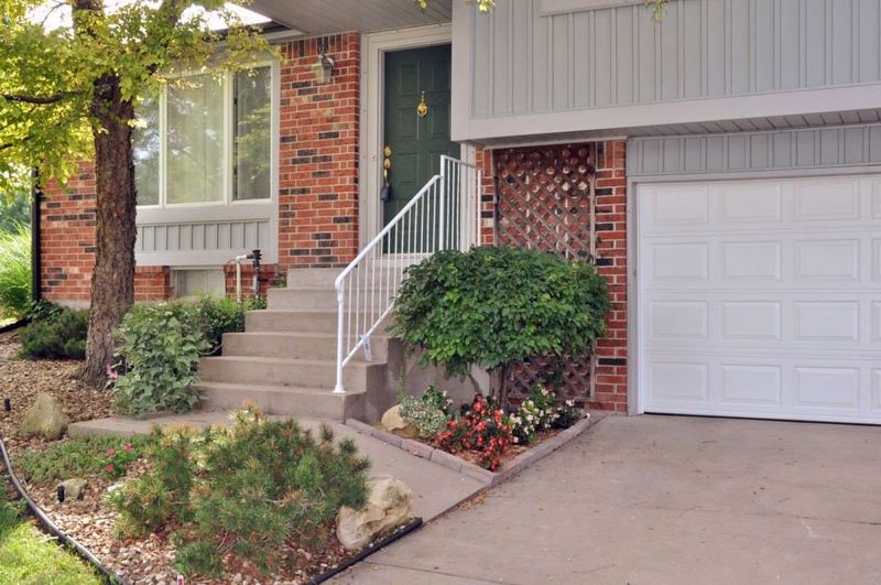 6932 E Winterberry Cir, Wichita, KS 67226