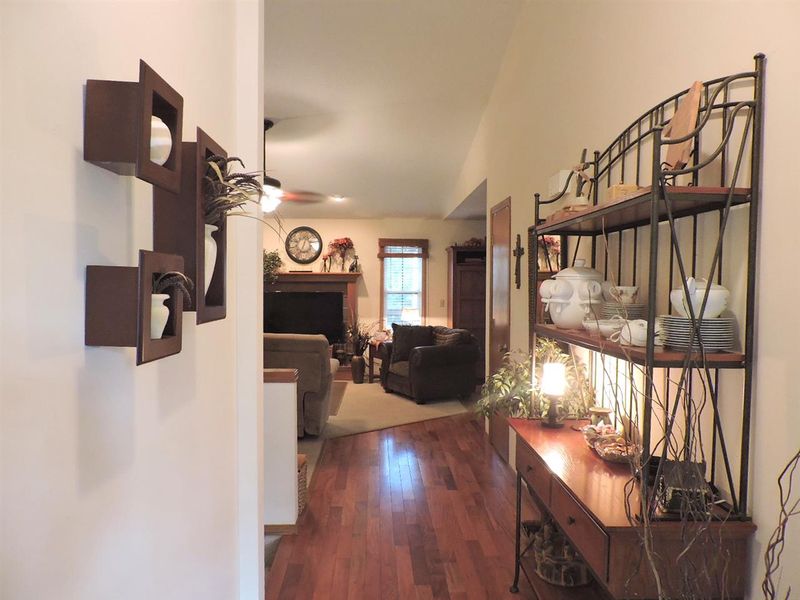 134 Chestnut Dr, Mulvane, KS 67110