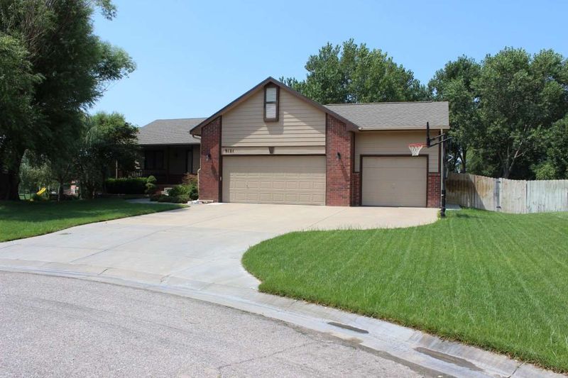 9121 W Ryan Ct, Wichita, KS 67205