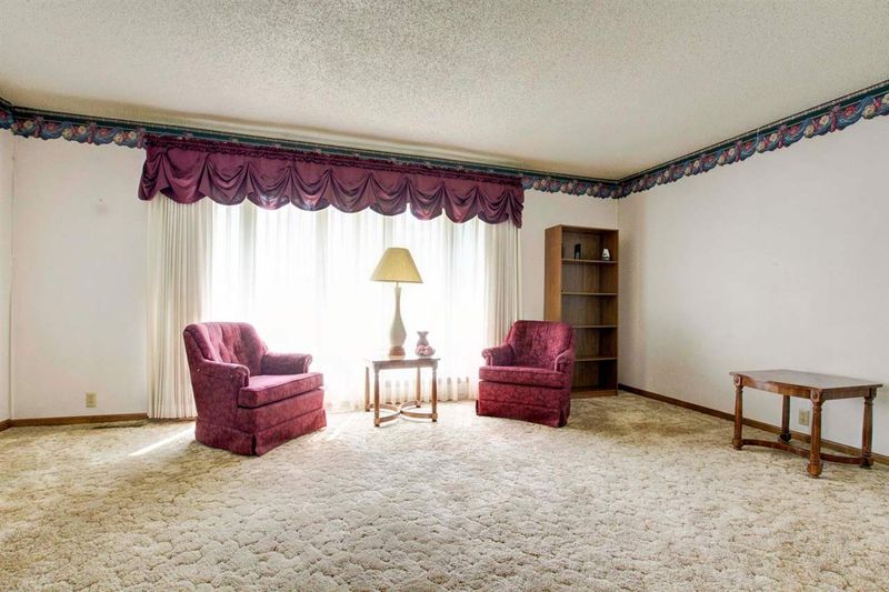 814 N Phillips, Andover, KS 67002