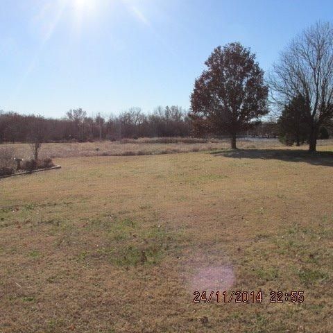11 Leed Rd, Winfield, KS 67156
