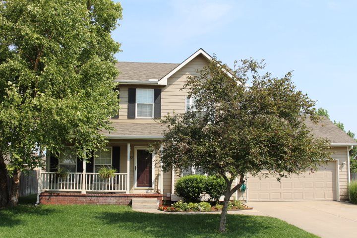 930 E Stetson Cir, Maize, KS 67101