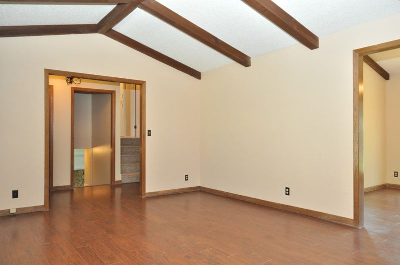 715 W Allison St, Andover, KS 67002