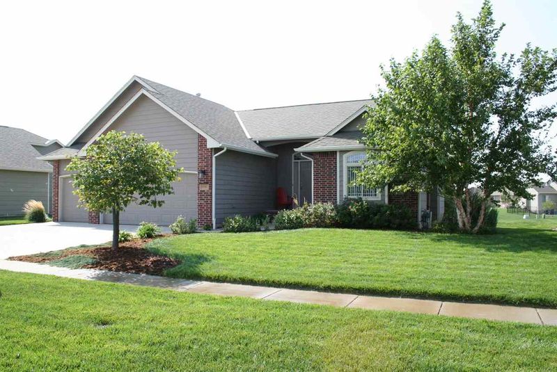 11001 W Havenhurst, Maize, KS 67101