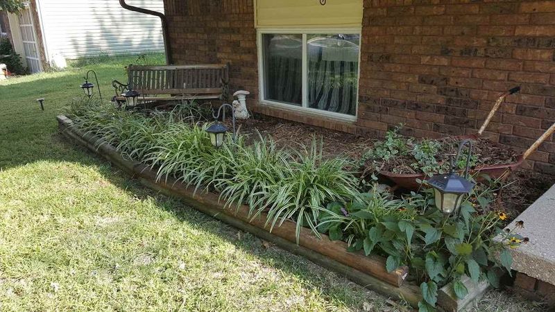 603 E 54th St S, Wichita, KS 67216