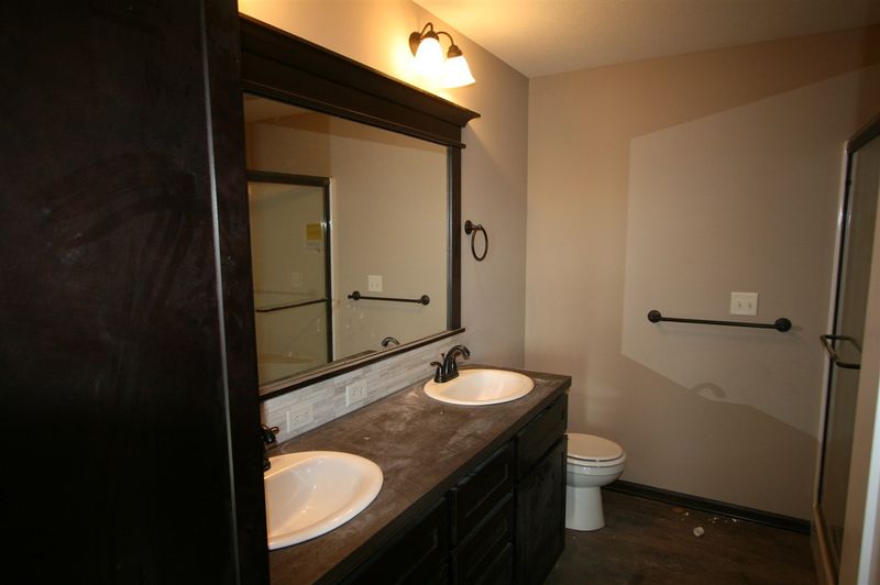 1809 E Aster, Andover, KS 67002