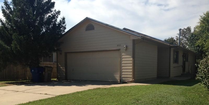 6521 E Rodeo St, Bel Aire, KS 67226