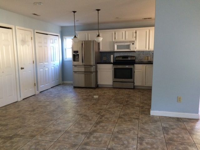 311 W Pack St, Moundridge, KS 67107