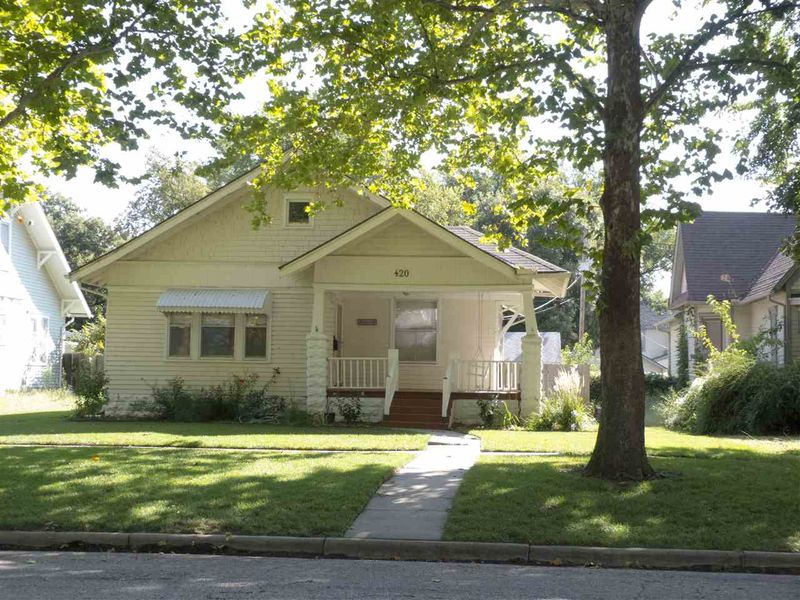 420 Spruce St, Halstead, KS 67056