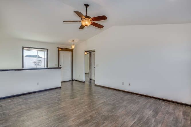 3219 N Emerson, Derby, KS 67037-8543