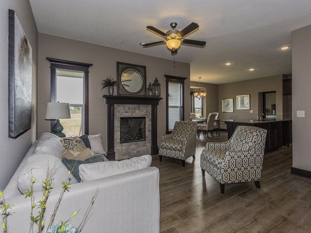 4426 N Cassie, Maize, KS 67101