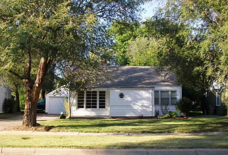 5320 E Pine, Wichita, KS 67208