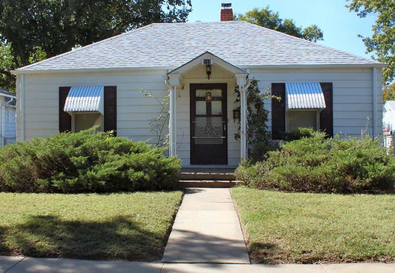 253 N Gordon Ave, Wichita, KS 67203