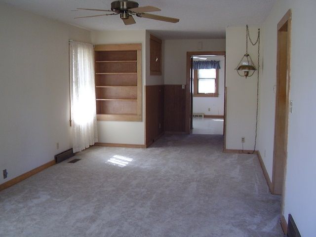 1227 Old Main, Newton, KS 67114