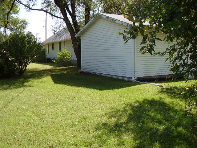 1227 Old Main, Newton, KS 67114