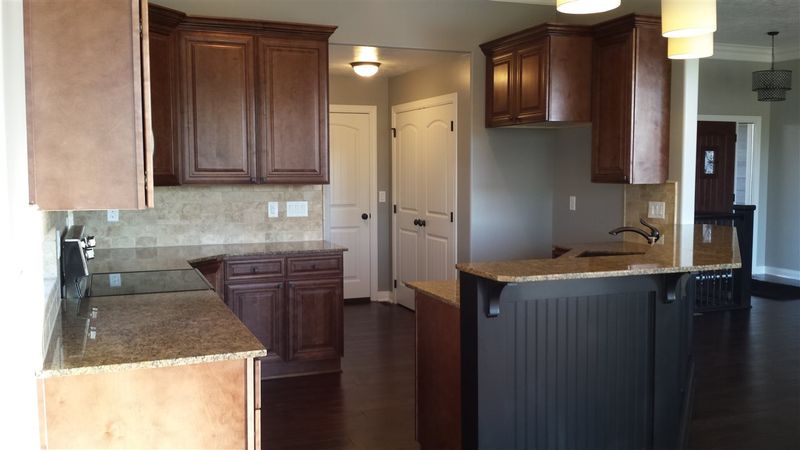 3013 E Sunflower Dr, Derby, KS 67037