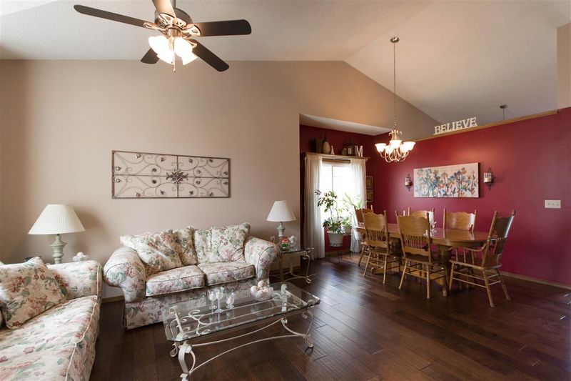 2524 Button Bush Cir, Derby, KS 67037
