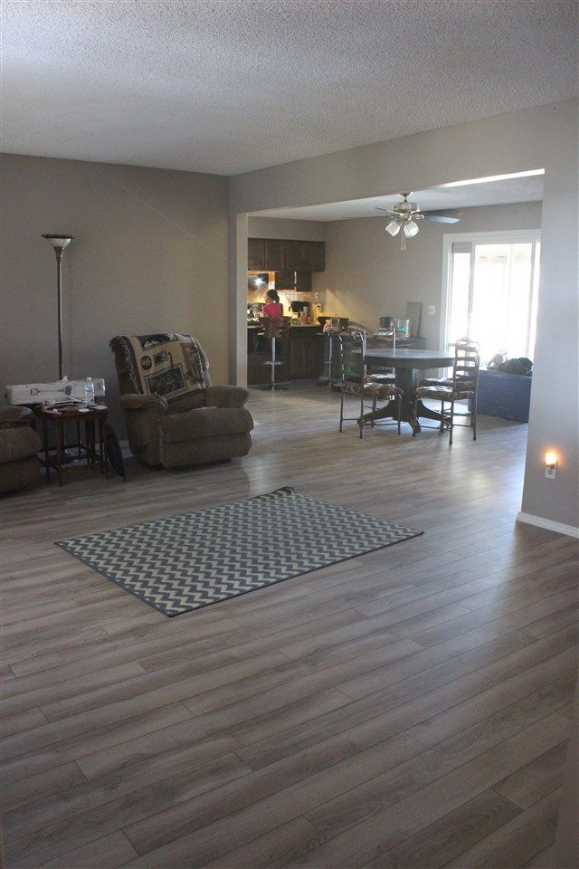 1336 N Greenfield Rd, Mulvane, KS 67110
