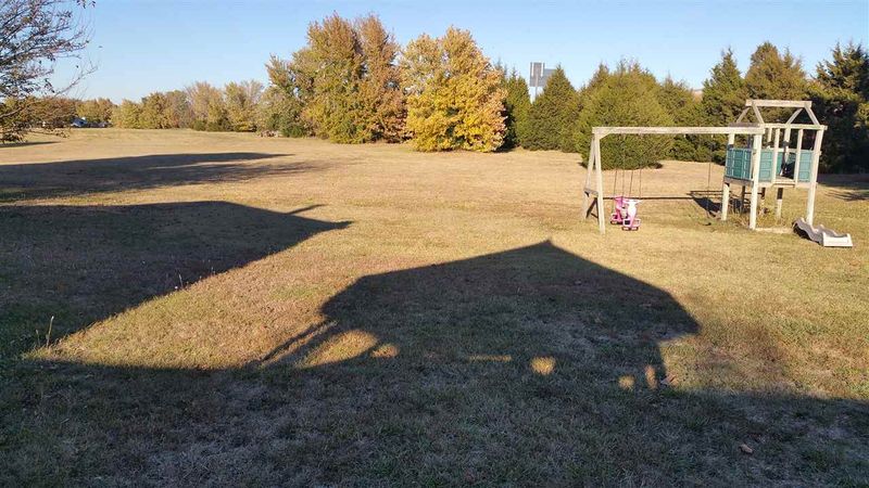 620 Sherman Cir, Newton, KS 67114