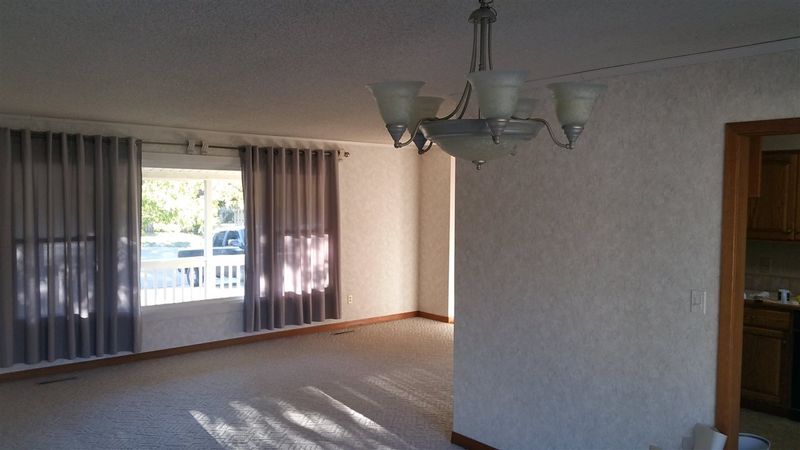620 Sherman Cir, Newton, KS 67114