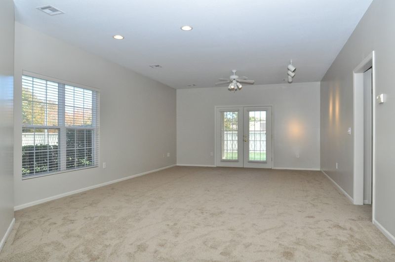 9400 E Wilson Estates Pkwy Unit 504, Wichita, KS 67206