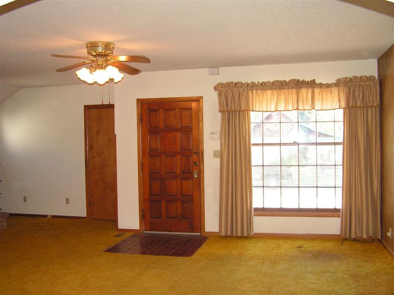 651 N Pershing, Wichita, KS 67208-3456
