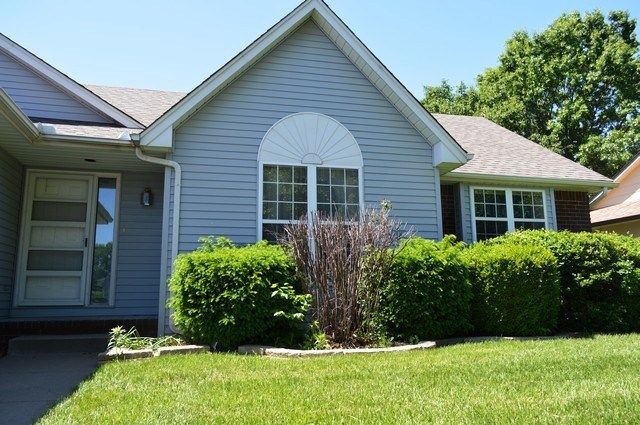 1745 E Ryan Ct, El Dorado, KS 67042