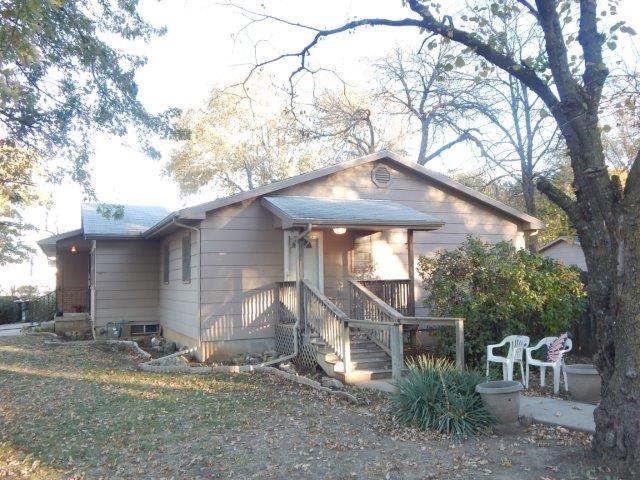 502 N 1st Ave, Mulvane, KS 67110
