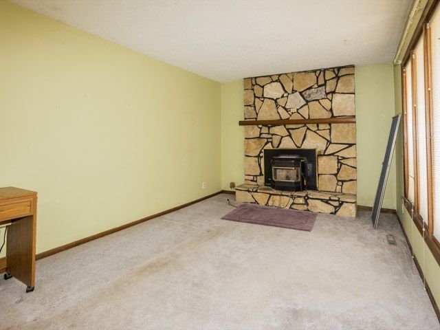 9145 SW Pine Rd, Andover, KS 67002