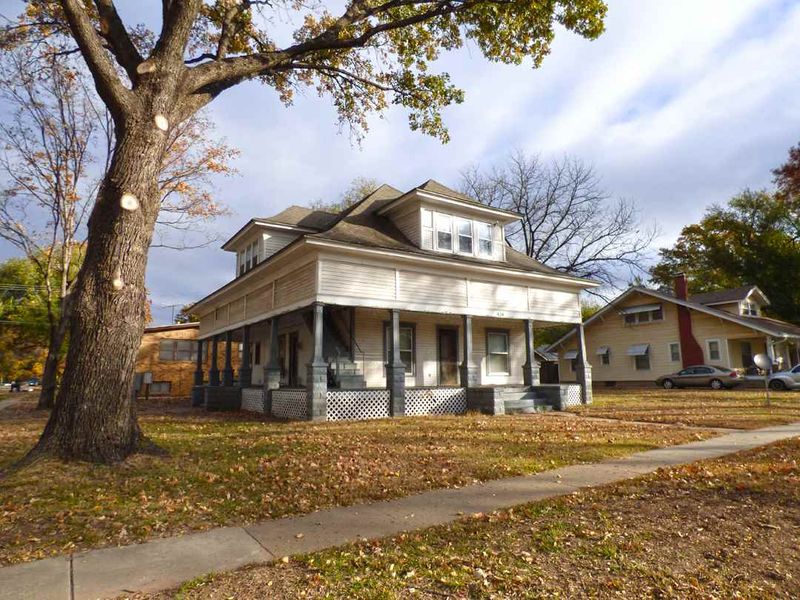 404 Mulvane St E, Mulvane, KS 67110