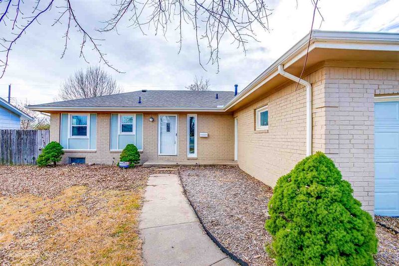 8037 E Clay, Wichita, KS 67207