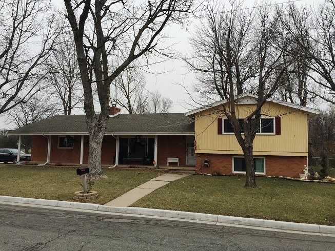 6221 E Danbury St, Bel Aire, KS 67220