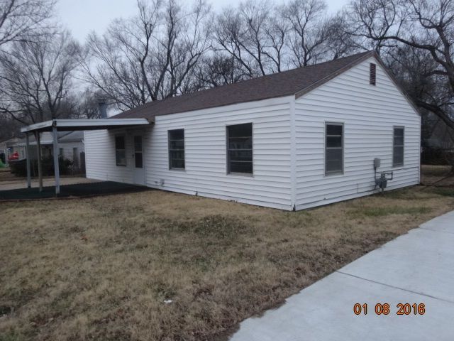 1320 E Charleston Dr, Park City, KS 67219