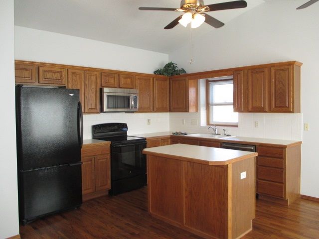 4539 N Rushwood Ct, Bel Aire, KS 67226