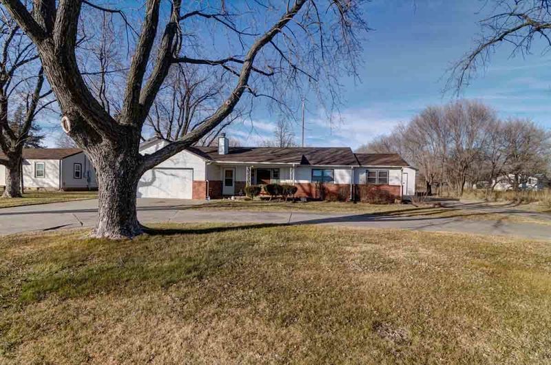 4020 E 83rd St S, Derby, KS 67037