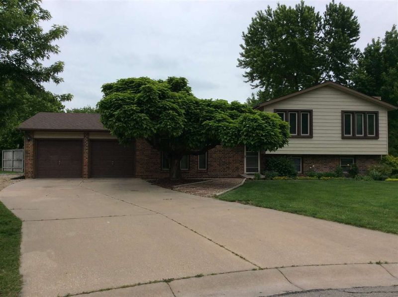 624 Sherman Cir, Newton, KS 67114