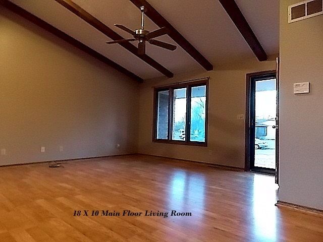 1622 E Oak Forest Rd, Derby, KS 67037