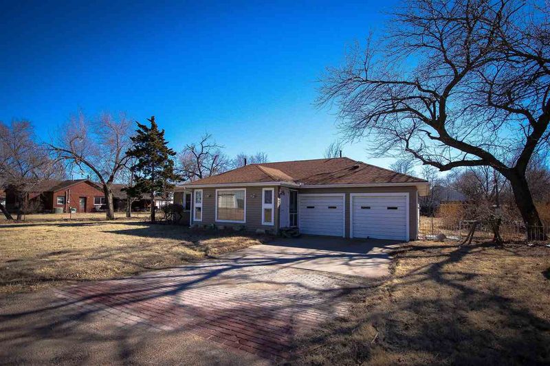 1515 E Mills St, Wichita, KS 67216