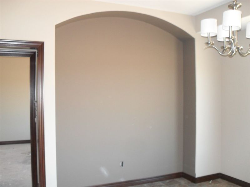 4427 N Cassie, Maize, KS 67101