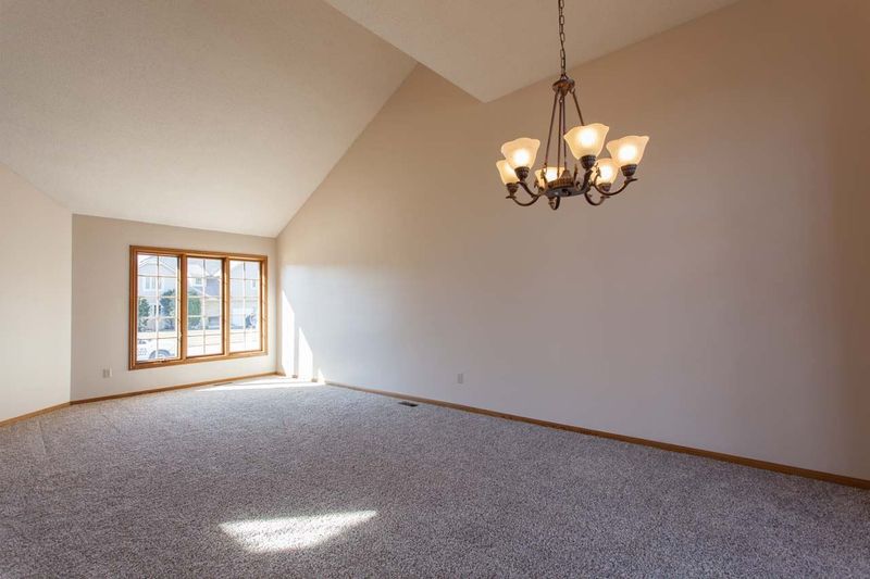 14200 E Spring Creek Dr, Wichita, KS 67230