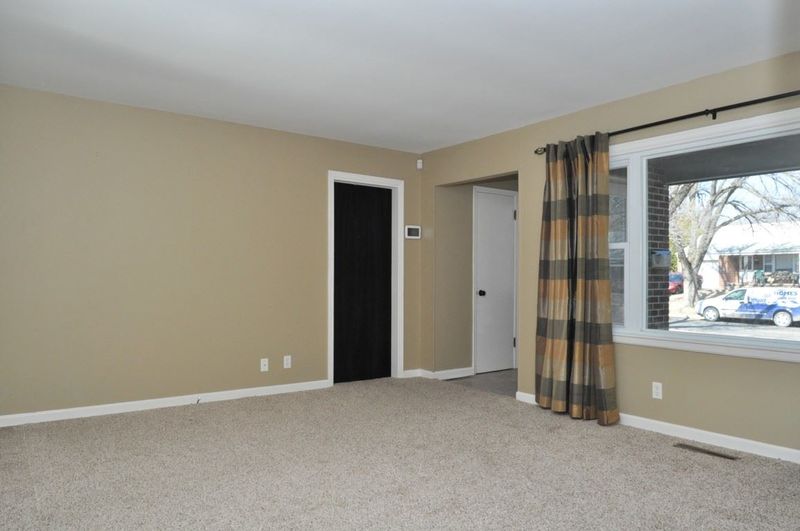 7301 E Morris St, Wichita, KS 67207