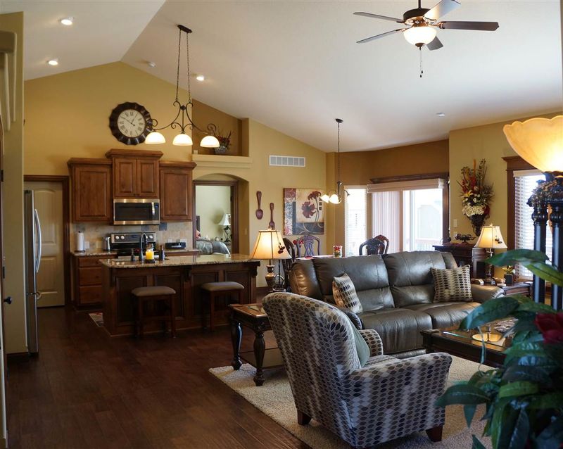4862 N Emerald Ct, Maize, KS 67101
