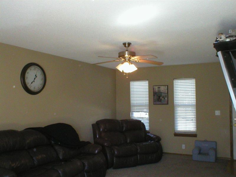 245 W Teal Dr, Derby, KS 67037